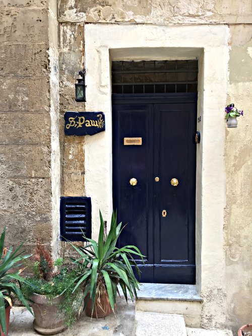 doors and windows valletta