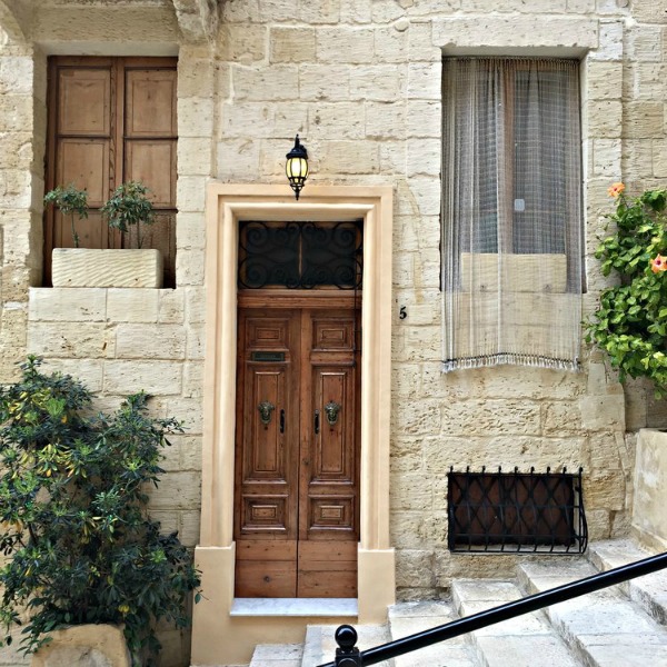 doors and windows valletta