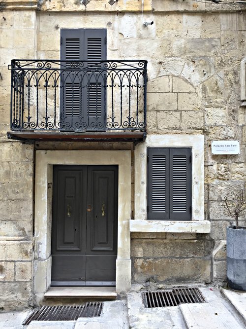 doors and windows valletta