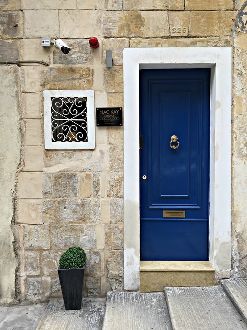 doors and windows valletta