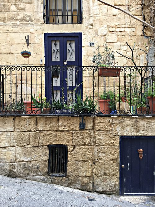 doors and windows valletta