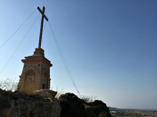 laferla cross malta