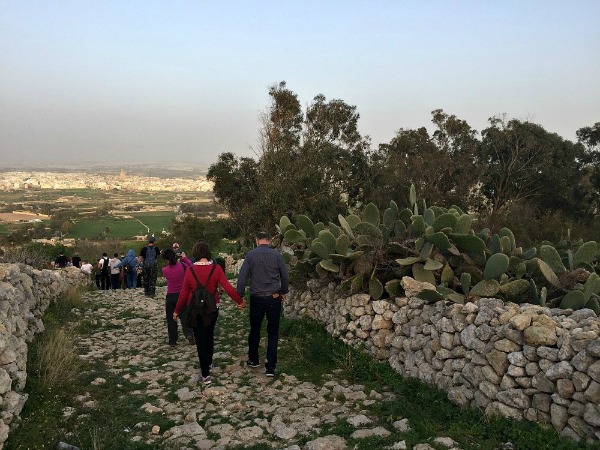 fawwara walk malta