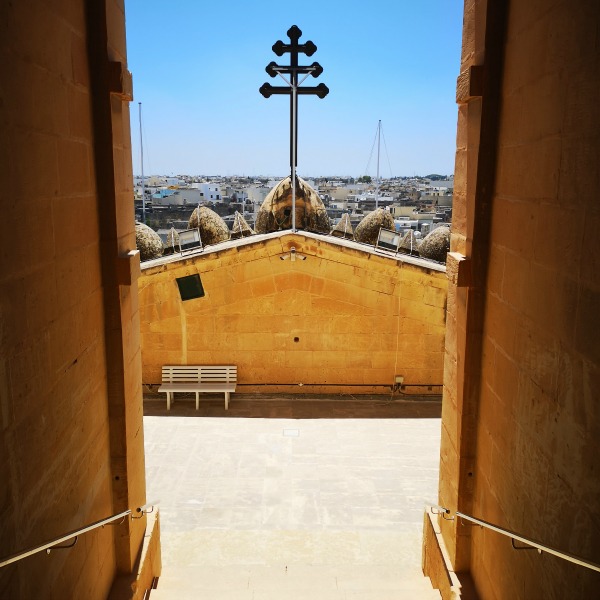 mosta dome roof