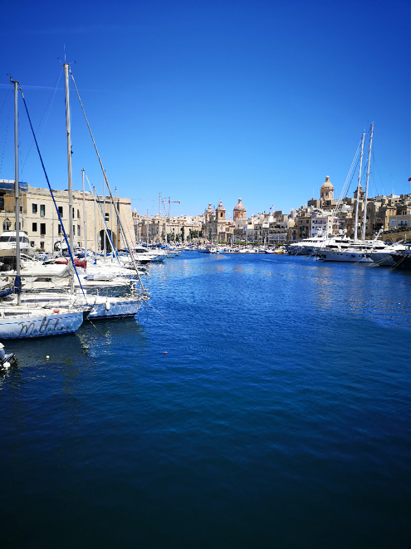 grand harbour birgu malta